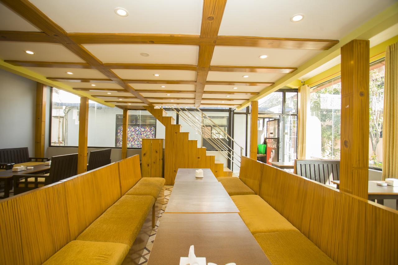 Oyo 150 Hotel Himalyan Height كاتماندو المظهر الخارجي الصورة