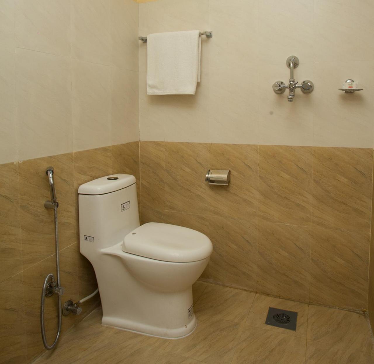Oyo 150 Hotel Himalyan Height كاتماندو المظهر الخارجي الصورة